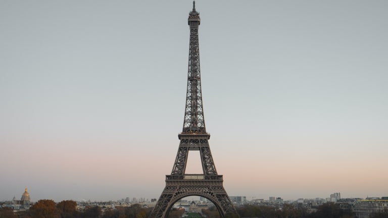 OVR: the Eiffel Tower Non Fungible Token has been sold for 38 ETH